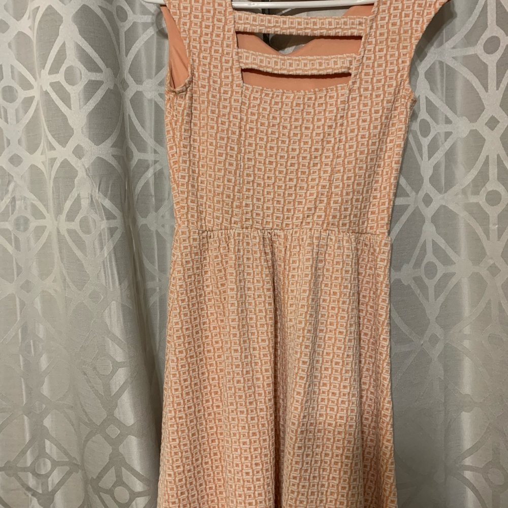 Dress - Picture 2 of 3